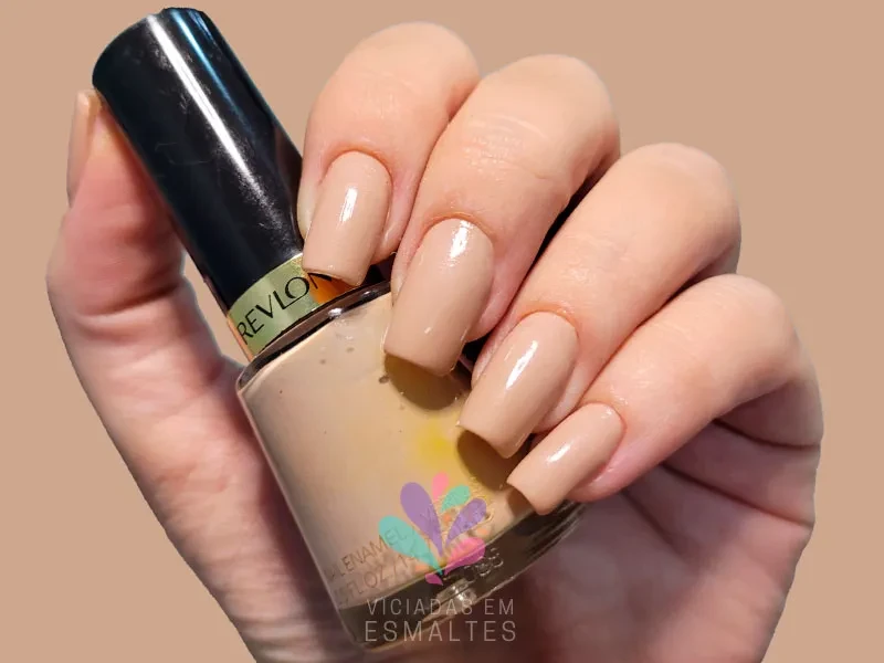 Esmalte Revlon Gray Suede 705: A Saudade do Nude Cremoso que Encantou as Brasileiras