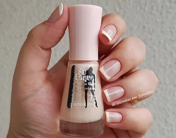 Unha Francesinha Clássica com Esmalte Bourjois