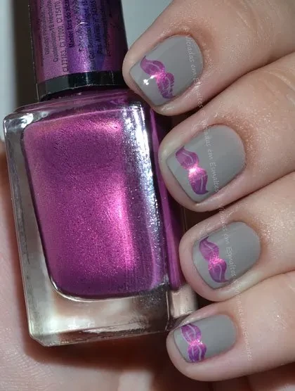 Nova Placa Konad mb1 * Esmalte La Femme Bordô para Carimbo
