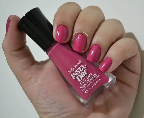 Caneta para Nail Art Sally Hansen Light Pink com Esmalte Insta-Dri Rose Run * Outubro Rosa